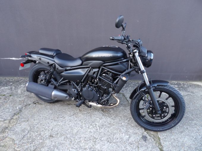 KAWASAKI ELIMINATOR 500 SE A2 4