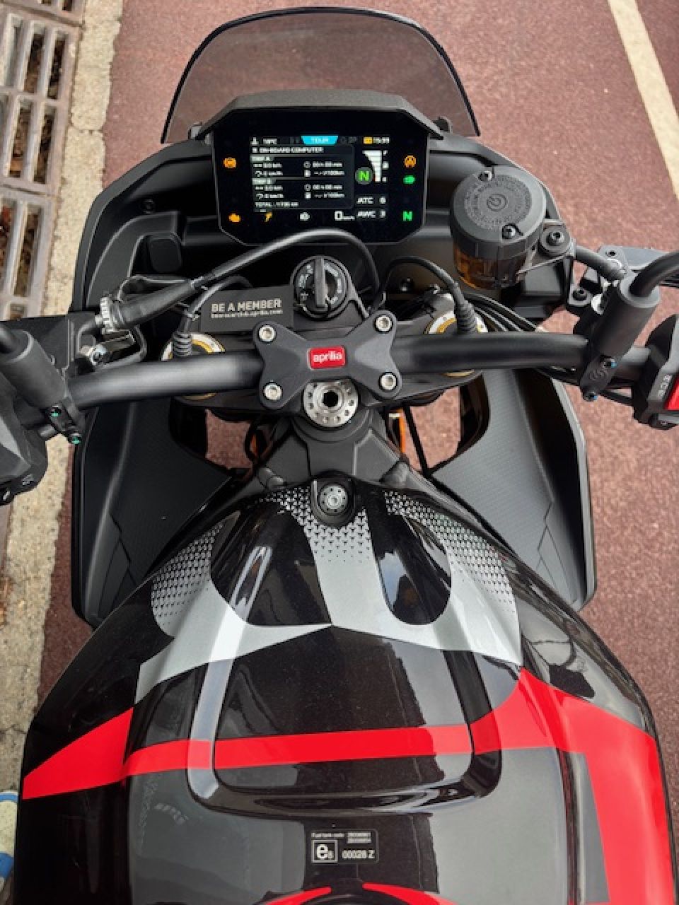 APRILIA TUONO 1100 V4 FACTORY 4