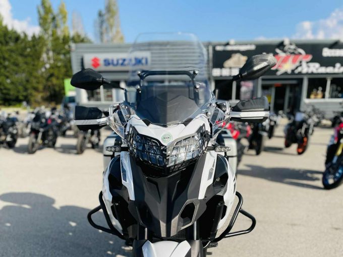 BENELLI TRK 502 X 4
