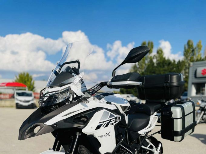 BENELLI TRK 502 X 4