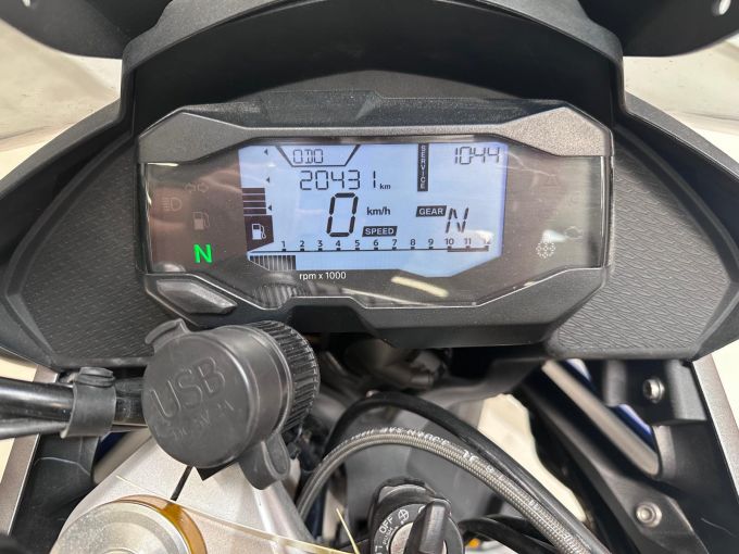BMW G 310 R 4
