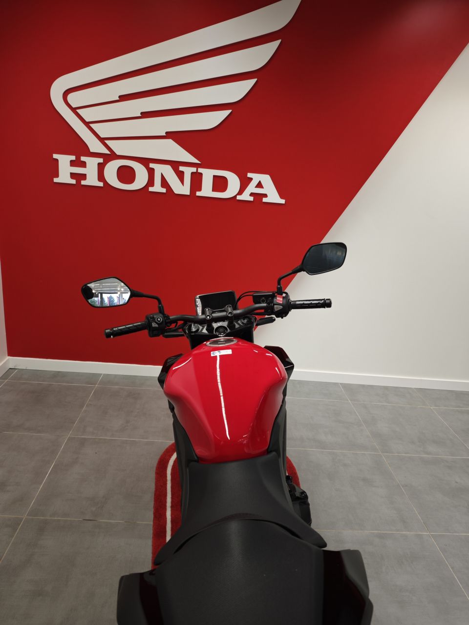 HONDA CB 500 Hornet 4