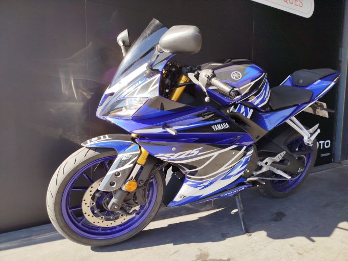 YAMAHA YZF-R 125 4