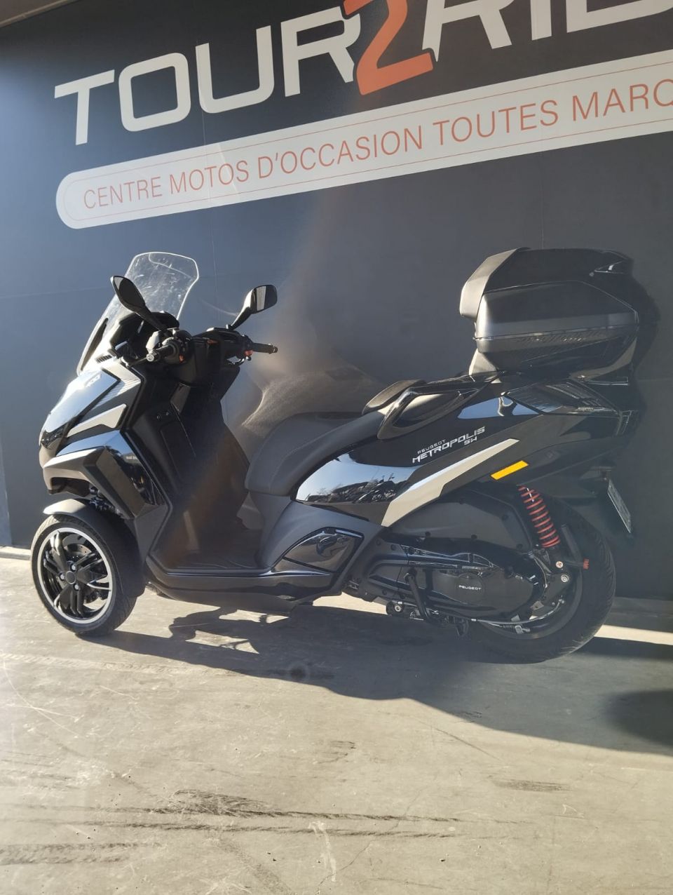 PEUGEOT METROPOLIS 400 SW 4