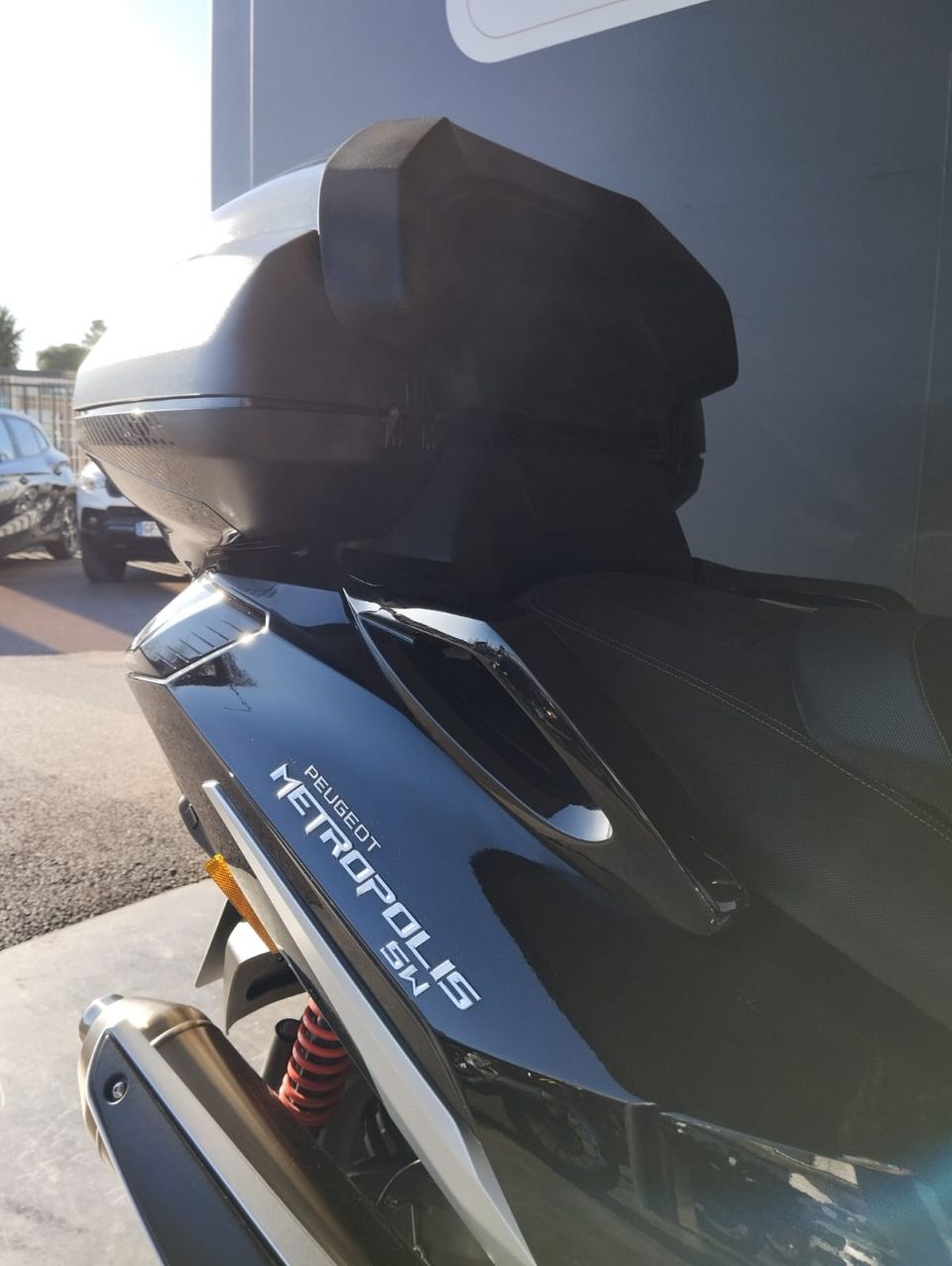 PEUGEOT METROPOLIS 400 SW 4