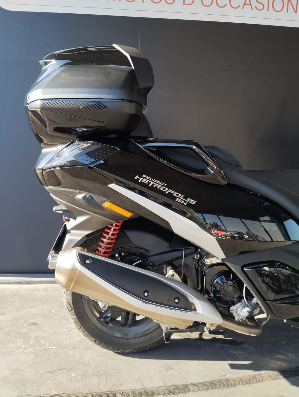 PEUGEOT METROPOLIS 400 SW 4