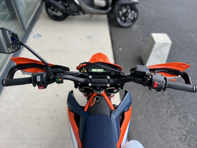 KTM 690 SMC R 4