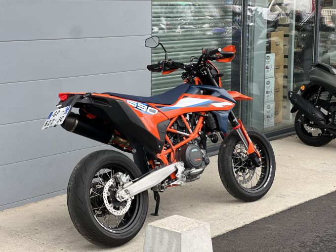 KTM 690 SMC R 4