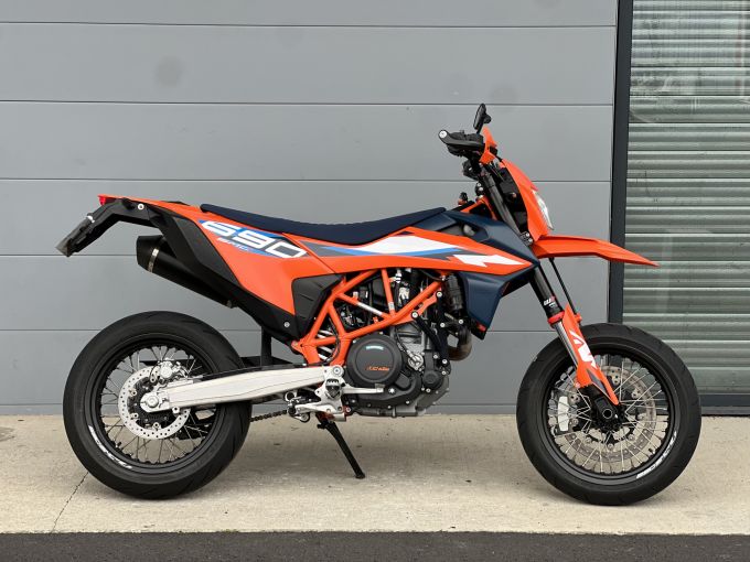 KTM 690 SMC R 4