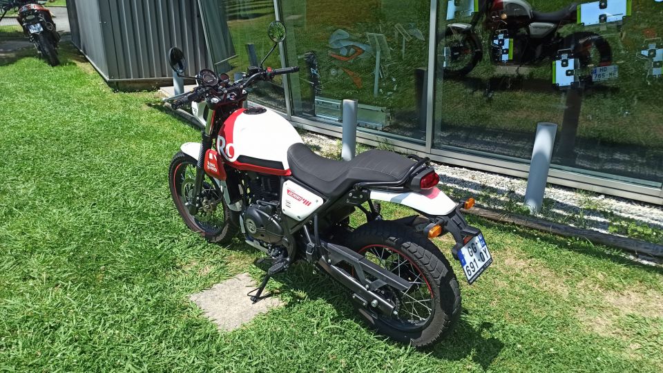 ROYAL ENFIELD HYMALAYAN 400 4