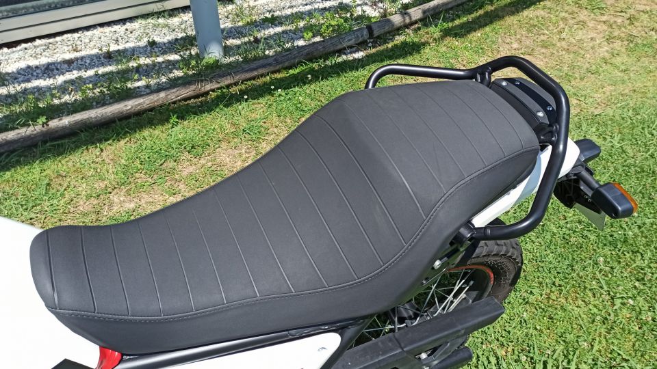 ROYAL ENFIELD HYMALAYAN 400 4