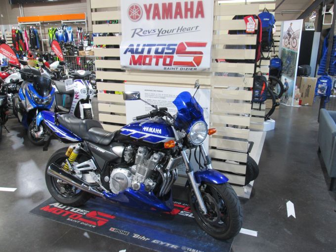 YAMAHA 1300 XJR SP 4