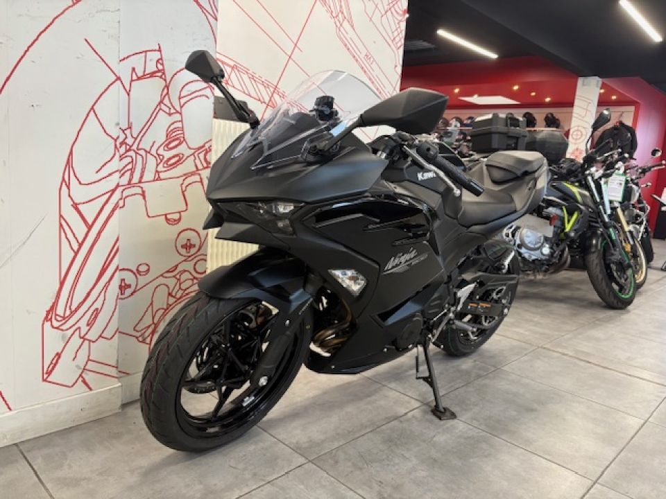 KAWASAKI Ninja 500 4