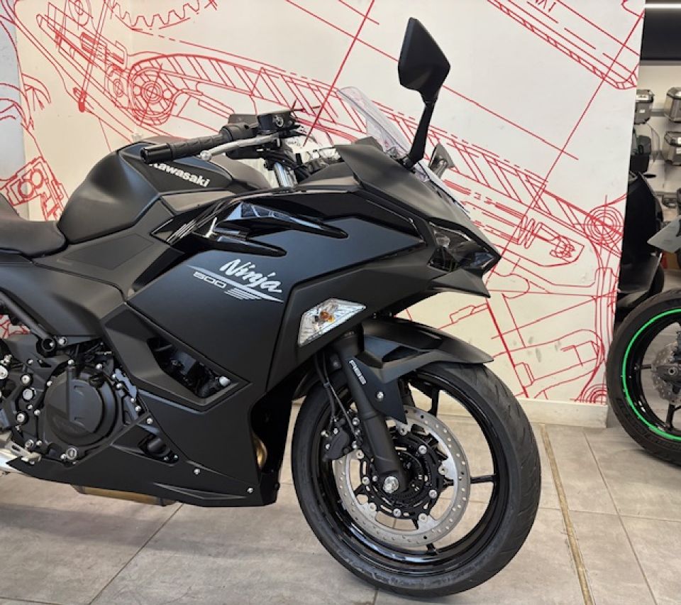 KAWASAKI Ninja 500 4