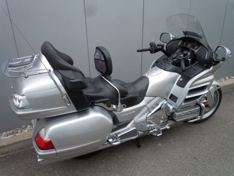 HONDA GL1800 GOLDWING 4