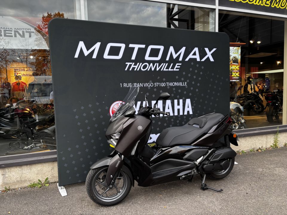 YAMAHA XMAX 125 TECH MAX + 4