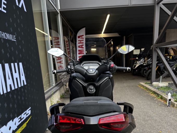 YAMAHA XMAX 125 TECH MAX + 4
