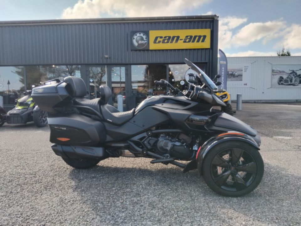 CAN-AM SPYDER F3 Limited 4