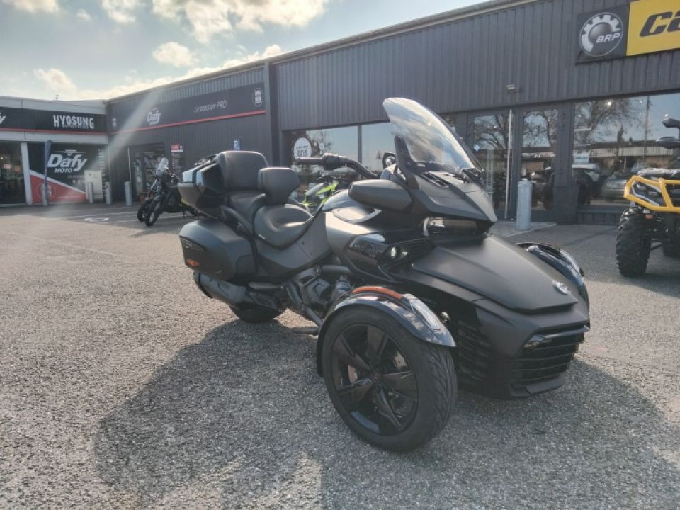 CAN-AM SPYDER F3 Limited 4