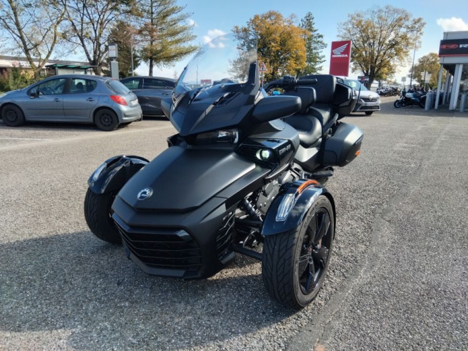 CAN-AM SPYDER F3 Limited 4
