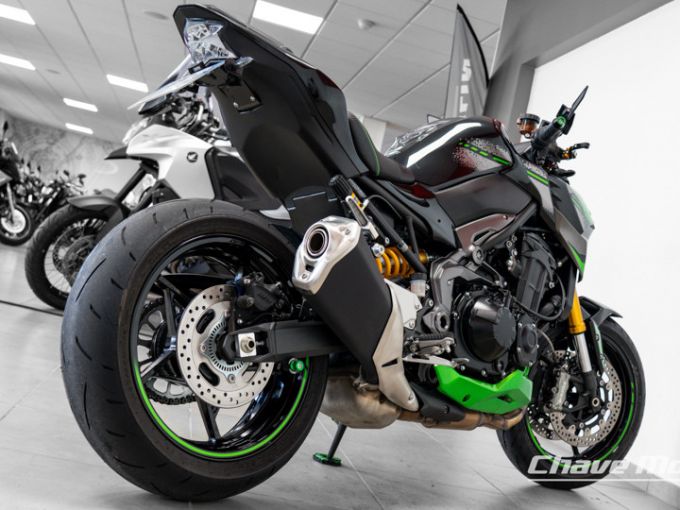 KAWASAKI Z900 SE 4