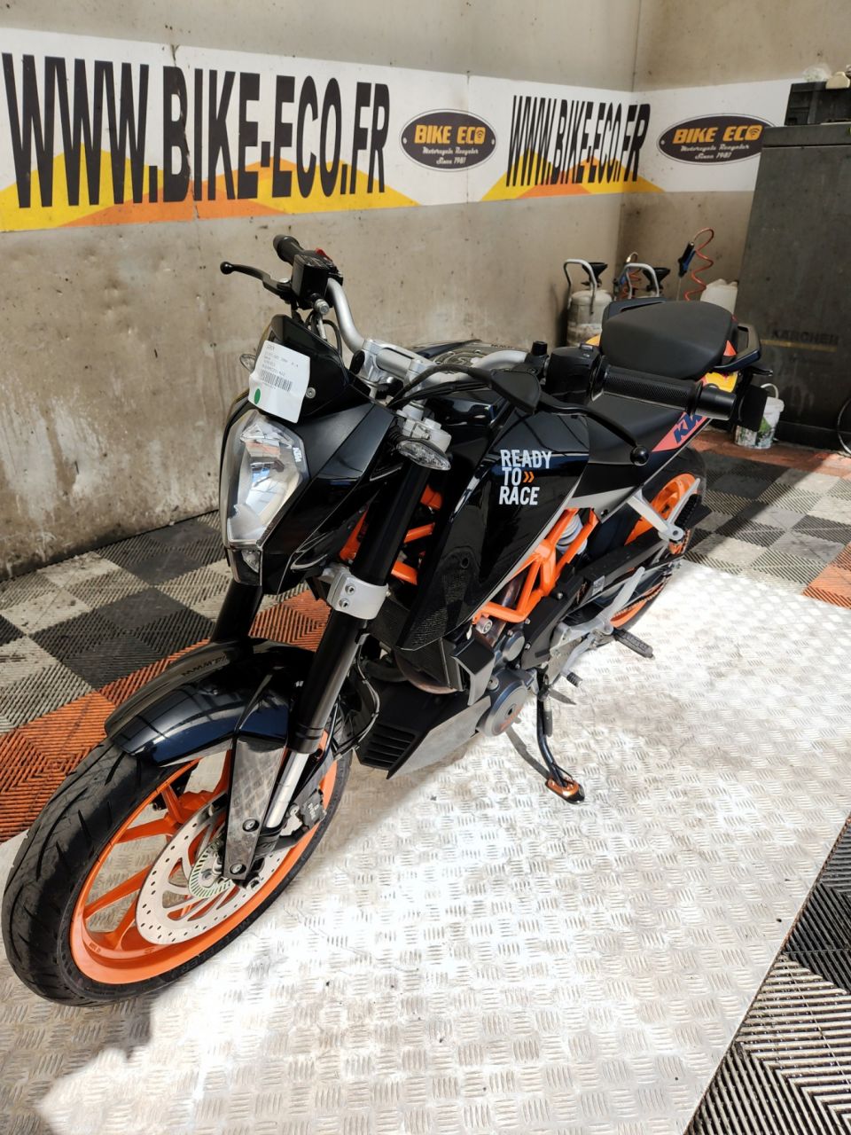 KTM 390 DUKE 4