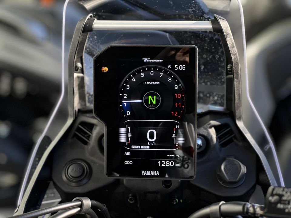 YAMAHA XTZ TENERE 700 4