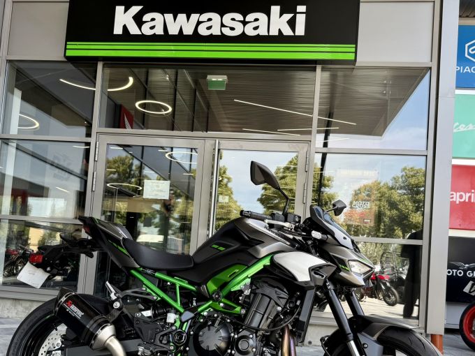 KAWASAKI Z900 SE 4