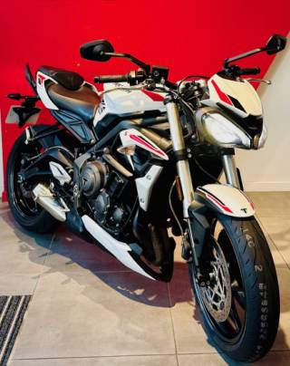 TRIUMPH STREET TRIPLE 675 - 2020