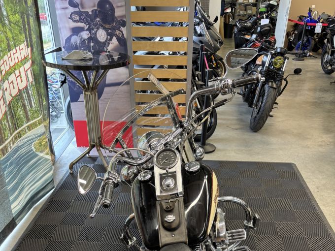 HARLEY-DAVIDSON SOFTAIL HERITAGE 1340 4