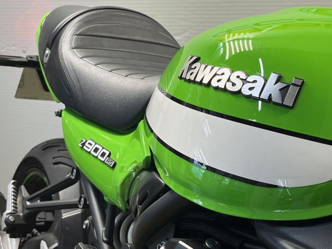 KAWASAKI Z 900 RS 4