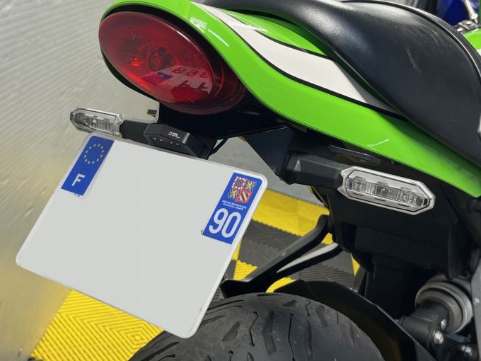 KAWASAKI Z 900 RS 4