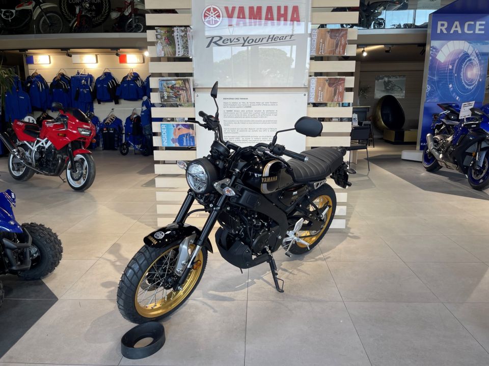YAMAHA XSR 125 LEGACY  DE DIRECTION 92€/MOIS* HISTORIC BLACK !! GTIE 5 ANS 4