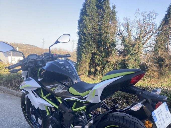 KAWASAKI Z-125 4