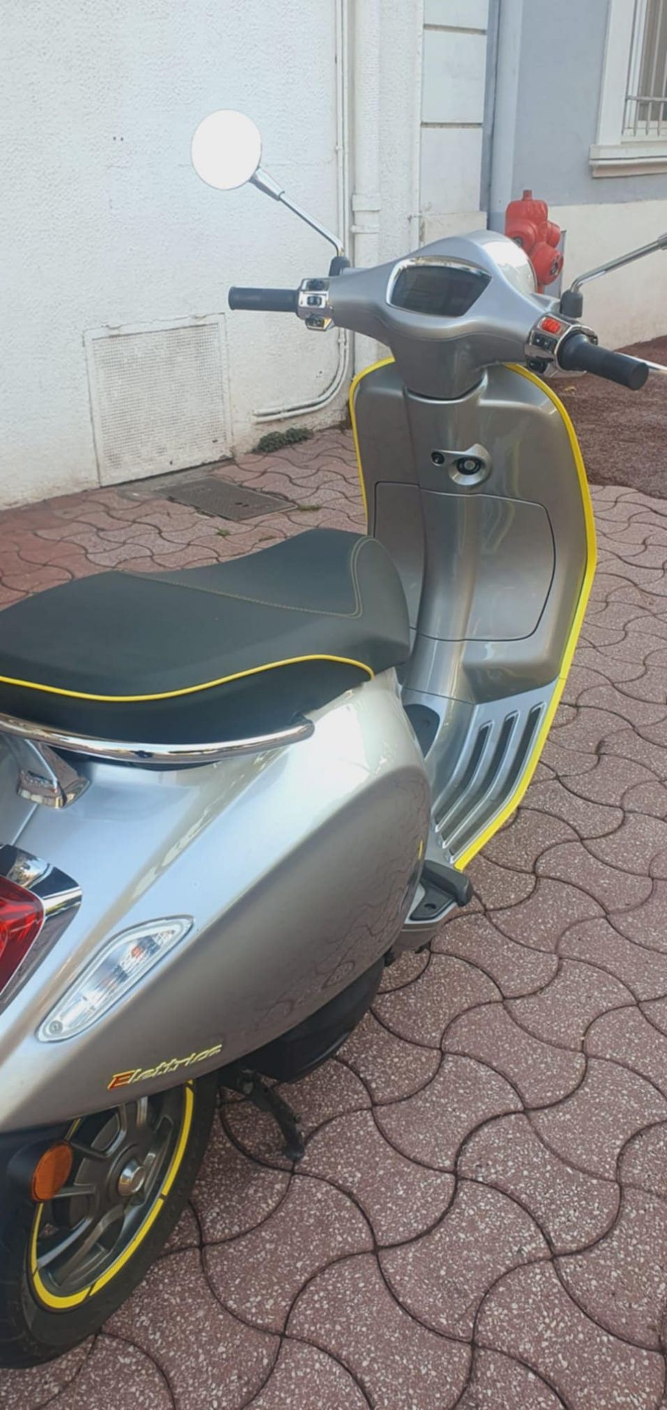 VESPA PRIMAVERA ELETTRICA 70 4