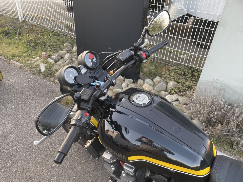 YAMAHA XJR 1300 4