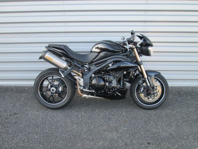 TRIUMPH SPEED TRIPLE 1050 4