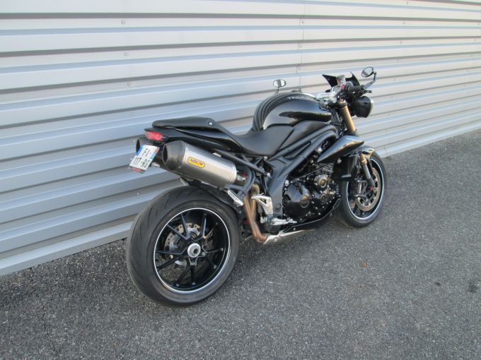 TRIUMPH SPEED TRIPLE 1050 4