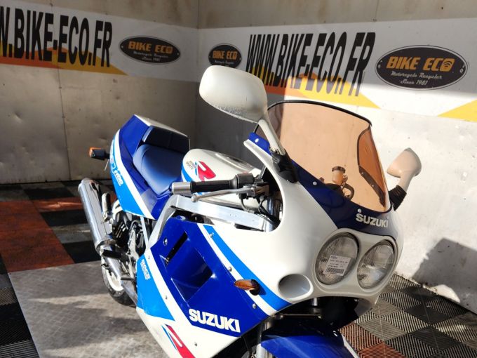 SUZUKI GSX-R 1100 4