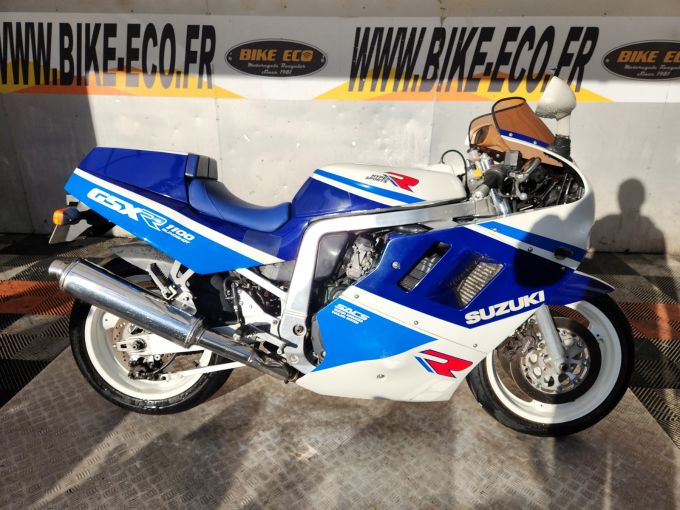 SUZUKI GSX-R 1100 4