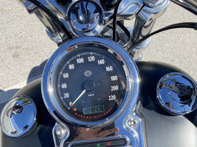 HARLEY-DAVIDSON DYNA FAT BOB 1690 4