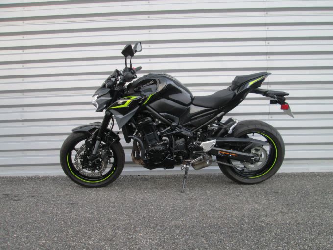 KAWASAKI Z900 SE 4