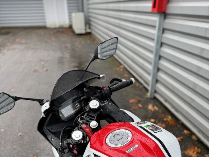 YAMAHA R125 World GP 60th Anniversary 4