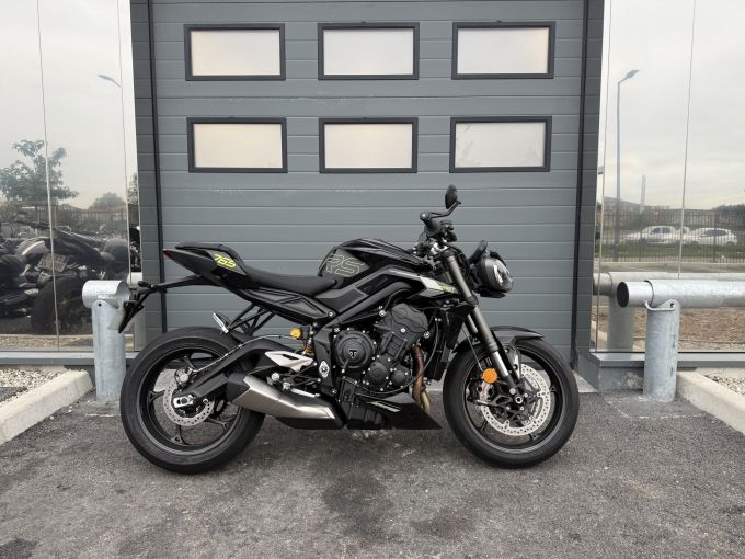 TRIUMPH STREET TRIPLE 765 RS 4
