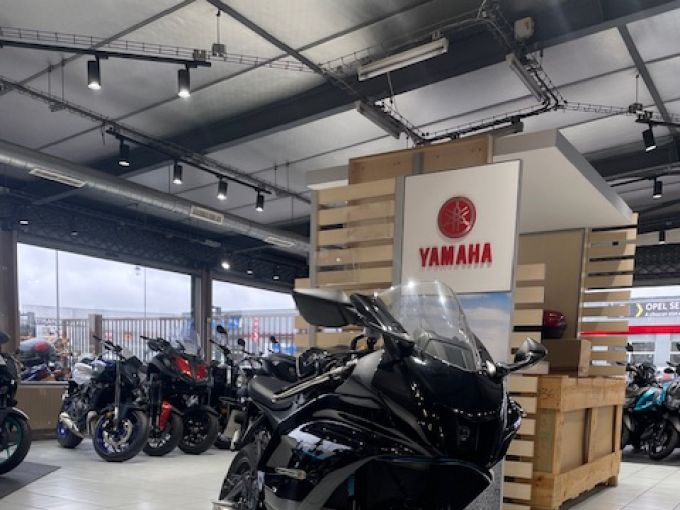 YAMAHA YZF-R7 35KW 4