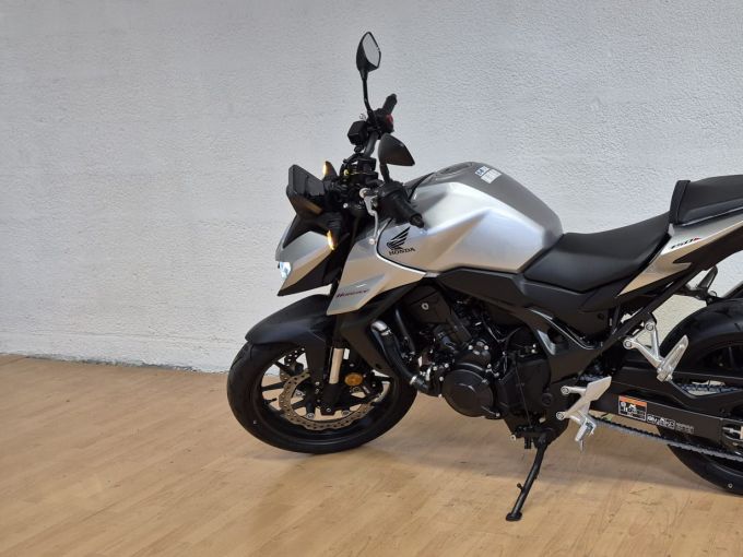 HONDA CB 750 HORNET 4