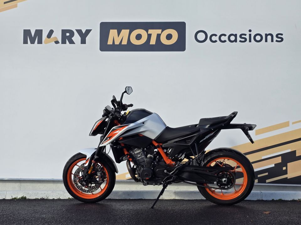 KTM 890 DUKE R 4