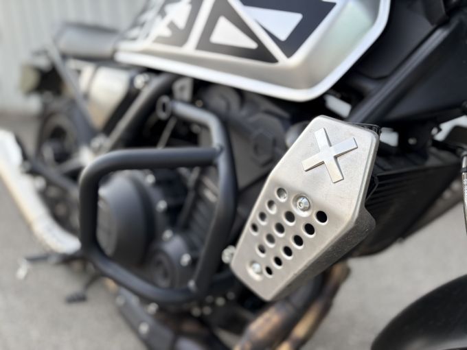 BRIXTON MOTORCYCLES Crossfire 500 4