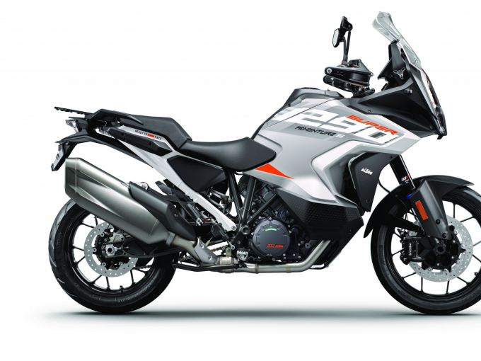 KTM 1290 SUPER ADVENTURE S 4
