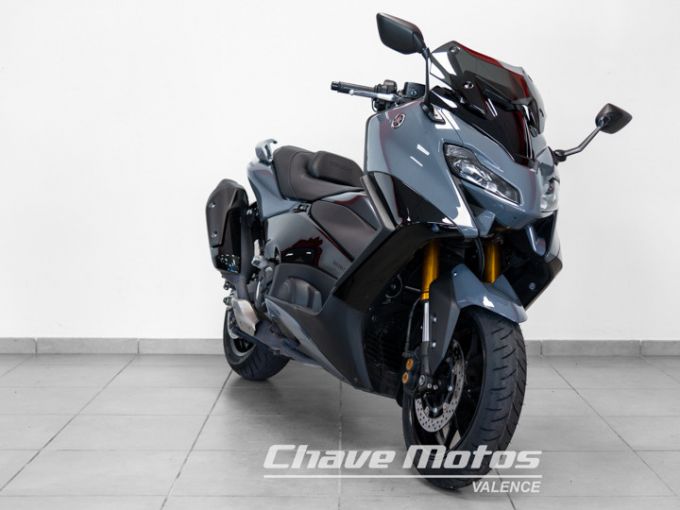 YAMAHA T-MAX 560 TECH MAX 4